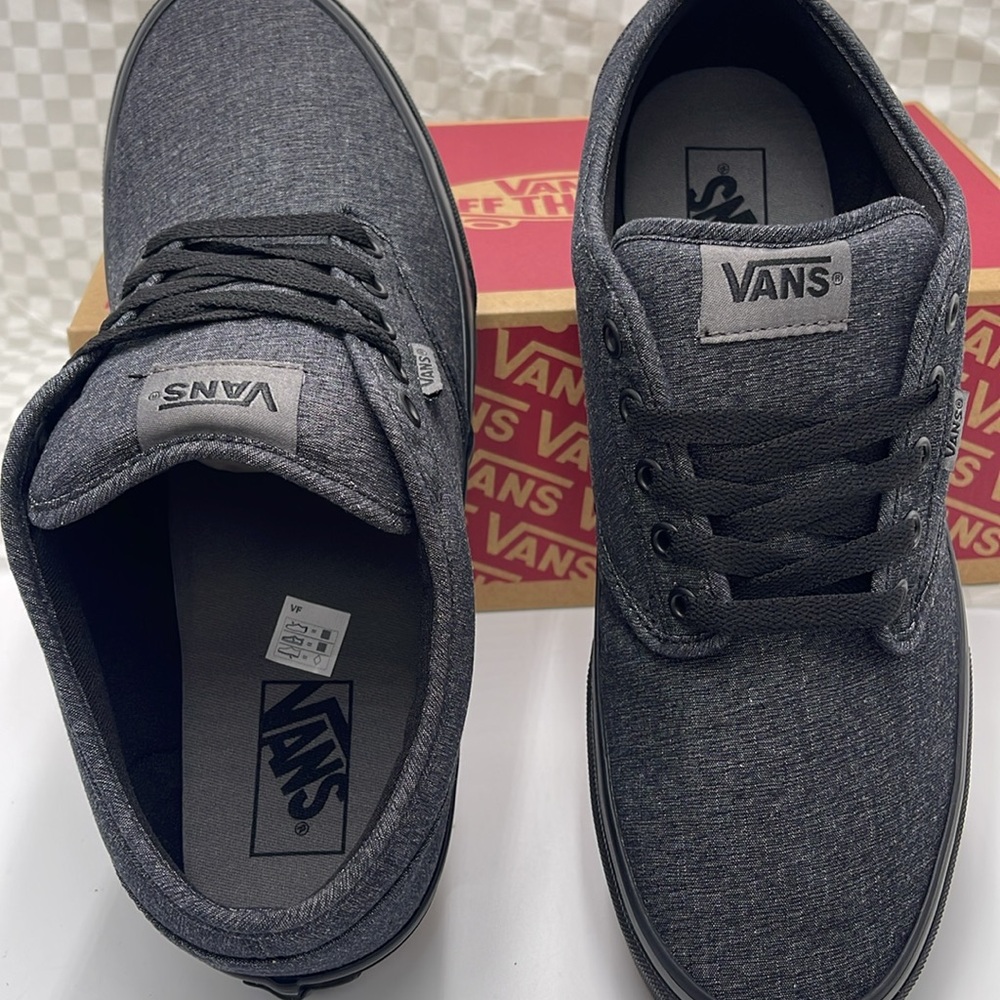 Vans Men’s Sneakers Canvas Upper Atwood
(Varsity Textile) Black/Pewt
VN0A45J9VEJ - Picture 12 of 16